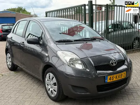 Toyota Yaris 1.3 VVTi Comfort 1e eigenaar dealer onderhouden airco aux elektrische ramen cv op afs