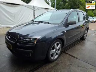 Ford Focus Wagon 1.6-16V Futura