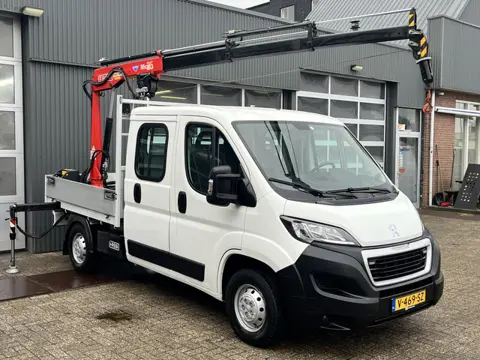 Peugeot Boxer 335 2.0 BlueHDI L2 Euro 6 Fassi laadkraan Airco Trekhaak 2500kg trekgewicht Kastinrich