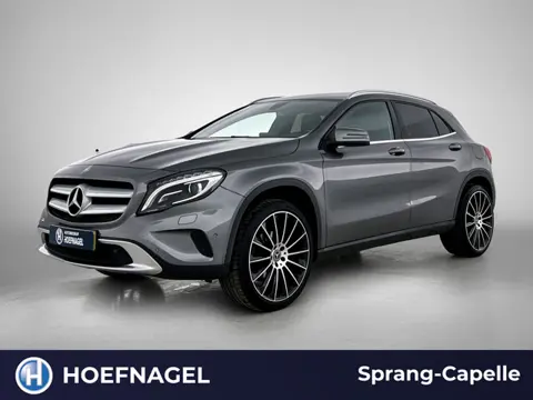 Mercedes-Benz GLA-klasse 180 Business Solution AMG | Trekhaak | CarPlay | Camera | Navigatie | Cruis