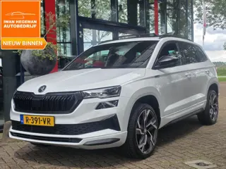 Skoda Karoq 1.5 TSI ACT Sportline Business AUTOMAAT | Panoramadak | Digitaal dashboard | Matrix-LED 