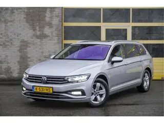 Volkswagen Passat Variant 1.5 TSI 150PK! Automaat Business Comfort BJ2021 Lmv 16" | Led | Pdc | Navi