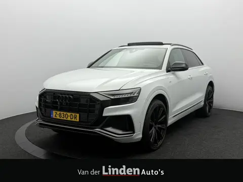Audi Q8 60 TFSI e quattro Pro Line S Competition | Trekhaak | Head-Up Display | Panoramadak | Leer |