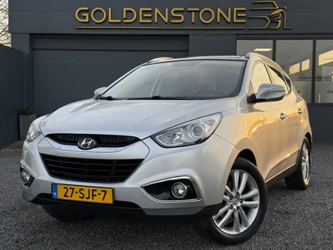Hyundai ix35 2.0i i-Catcher 1e Eigenaar,Automaat,2xSchuifdak,Leder,Navi,Camera,Dealer Onderhouden,Tr