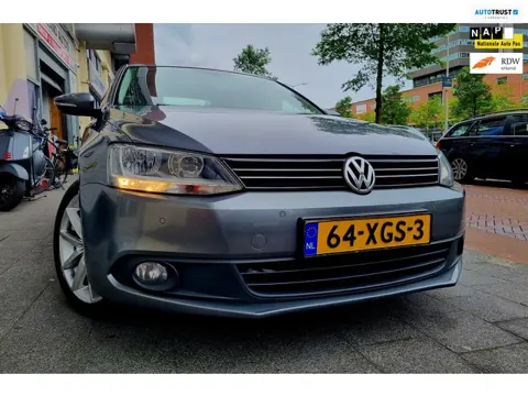 Volkswagen Jetta 1.2 TSI Executive Line Navi ParkSens