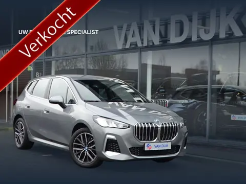 BMW 2 Serie Active Tourer 225e M Sportpakket Adaptief M-onderstel Sportstoel DAB Parkeerhulpsysteem 