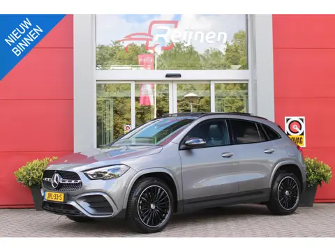 Mercedes-Benz GLA-klasse 250 e AMG Line | PANORAMISCH SCHUIF/KANTEL DAK | SFEER VERLICHTING | ELEKTR
