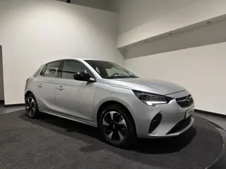 Opel CORSA-E Elegance 50 kWh | Achteruitrijcamera | Wartmepomp | Hill Hold | Soh (batterijcheck) Waa