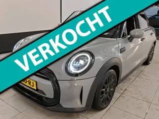 Mini Mini 1.5 One 102pk Automaat Essential | Facelift | 16" Zwarte velgen | Black Exterior Pack | Ca