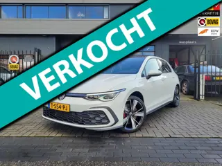 Volkswagen Golf 1.4 eHybrid GTE | Met panoramadak, adaptive cruise, stoel- en stuurwielverwarming en