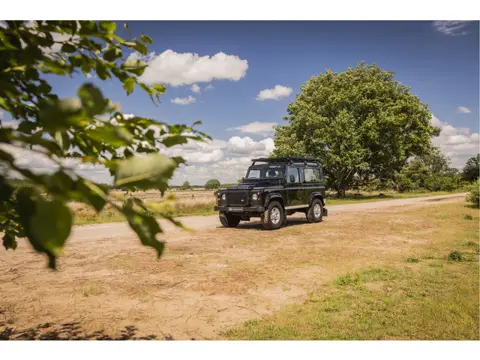 Land Rover Defender 2.4Tdci Station Wagon Goed onderhouden