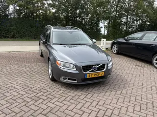 Volvo V70 2.0T R-Edition AUTOMAAT LEER NAVI STOELVERWARMING