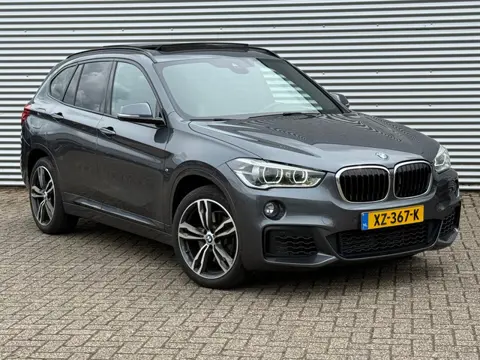 BMW X1 SDrive20i High Executive Edition / Panorama / M PAKKET / HeadUp / LEER / VOLLE AUTO