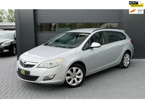 Opel Astra Sports Tourer 1.4 Cosmo|PDC|NAP