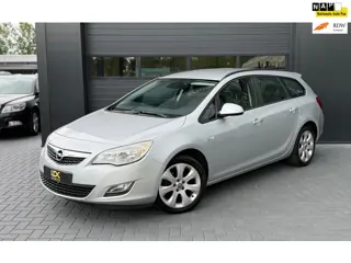 Opel Astra Sports Tourer 1.4 Cosmo|PDC|NAP