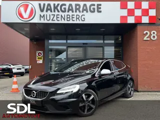 Volvo V40 1.5 T2 R-Design // NAVI // CRUISE // LED // PDC // TREKHAAK // STOELVERWARMING //