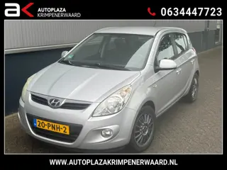 Hyundai I20 1.4i DynamicVersion Airco Nieuwe apk