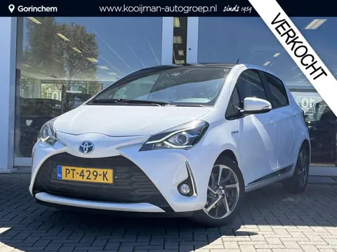 Toyota Yaris 1.5 Hybrid Executive | Pano | Veel luxe!
