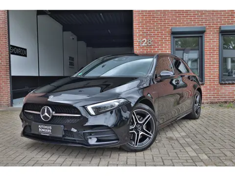 Mercedes-Benz A-Klasse 250 e Business Solution AMG Limited Stoel verw, Sfeerverlichting, Carplay, Am