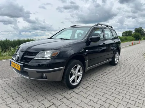 Mitsubishi Outlander 2.0 Comfort 4WD, Trekhaak, Airco, Elektrische ramen