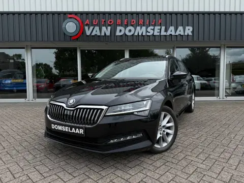 SKODA SUPERB COMBI 1.5 TSI ACT Business Edition - Automaat Stoelverw. Navi Camera 17inch LMV