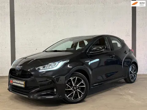 Toyota Yaris 1.5 Hybrid Style Carplay Navi|Cruise|LED|Dealer Onderhouden !!