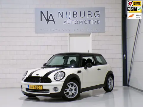 Mini 1.6 Cooper Chili "Origineel NL!" Black Edition Airco Leer 16"Velgen Elektrische ramen I Nationa