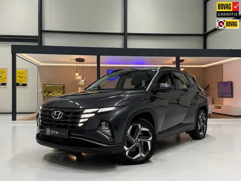 Hyundai Tucson 1.6 Plug-in Hybrid 265pk Vierwielaandrijving Automaat | Trekhaak | Camera| Adaptive C
