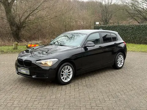 BMW 1-serie 116i Sport NWE KETTING I PDC I CRUISE I BLUETOOTH I 6BAK