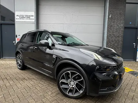 Lynk & Co 01 1.5 Black Edition [Pano | Keyless | Memory | StoelVW | Draadloze telefoonlader]