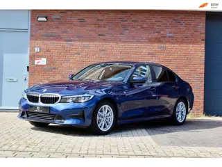 BMW 3-serie 330e | Virtual | Leer |Mediterranean Blue |292PK