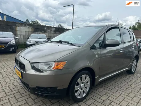 Mitsubishi Colt 1.3 Edition Two 5 DRS AUTOMAAT/ AIRCO/ HOGE INSTAP!