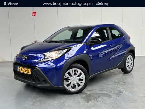 Toyota Aygo X 1.0 VVT-i S-CVT Play