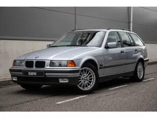 BMW 3-serie Touring 323i Comfort | Cruise Control | HiFi | Stoelverwarming | Leer