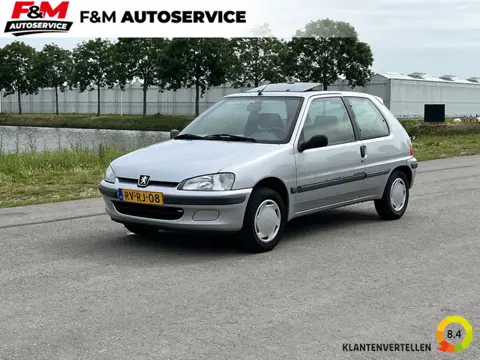 Peugeot 106 1.6 Accent Automaat, schuifdak