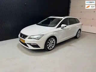 Seat LEON ST 2.0 TDI FR automaat Panorama trekhaak