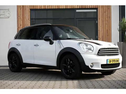 MINI Countryman 1.6 Cooper Navigatie Panoramadak