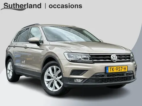 Volkswagen Tiguan 1.4 TSI Comfortline 125pk | Wegklapbare Trekhaak | Adaptive Cruise | Navi | Carpla