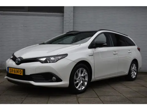 Toyota Auris Touring Sports 1.8 Hybrid Energy Plus Automaat 136pk | Achteruitrijcamera | Trekhaak | 