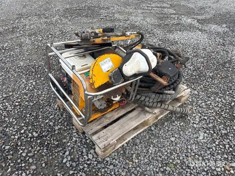 QUANTITY of Equipment