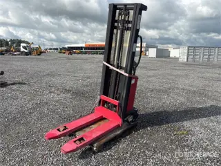 SPM1030 Electric Stacker (bj 2012)