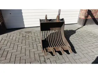 Eurosteel  Puinbak met tanden CW10 70 Cm