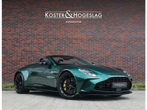 Aston Martin Vantage Roadster 4.0 V8 | Malachite - Bowers & Wilkins