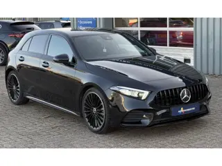 Mercedes-Benz A-klasse 180 d AMG | Widescreen | Camera | Sfeer | Carplay