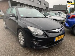 Hyundai I30 1.4i i-Motion !! KOOPJE !! € 3450.- 2011 5 drs. 1 JR. APK