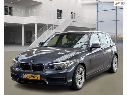 BMW 1-serie 116d EDE 5 DEUR NAVIGATIE