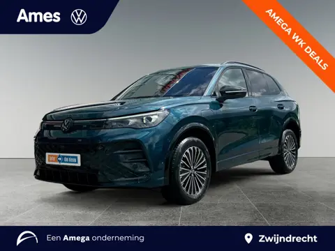 Volkswagen Tiguan 1.5 eHybrid 204pk R-Line Edition Trekhaak wegklapbaar | 'Side Assist' | Black Styl