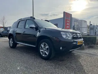 Dacia Duster 1.2 TCe 4x2 Blackshadow | Nieuwe Ketting | Afneembare trekhaak | Camera | Cruise contro