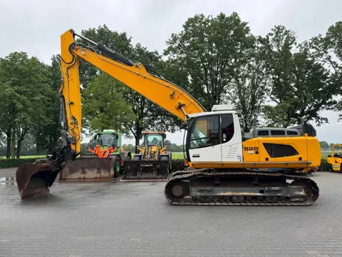 Liebherr R926 Semi Long 11 Mtr Boom (bj 2015)