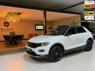 Volkswagen T-ROC 1.5 TSI Sport Business R|Automaat|ACC|Pano|19" Zwarte Velgen|Trekhaak 1.500kg|Blind